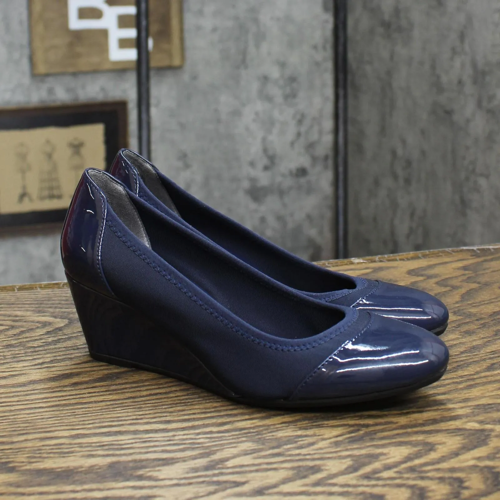 Lifestride Womens Juliana Stretch Wedge Pump Shoes F2858M1 Lux Navy Blue 6.5W