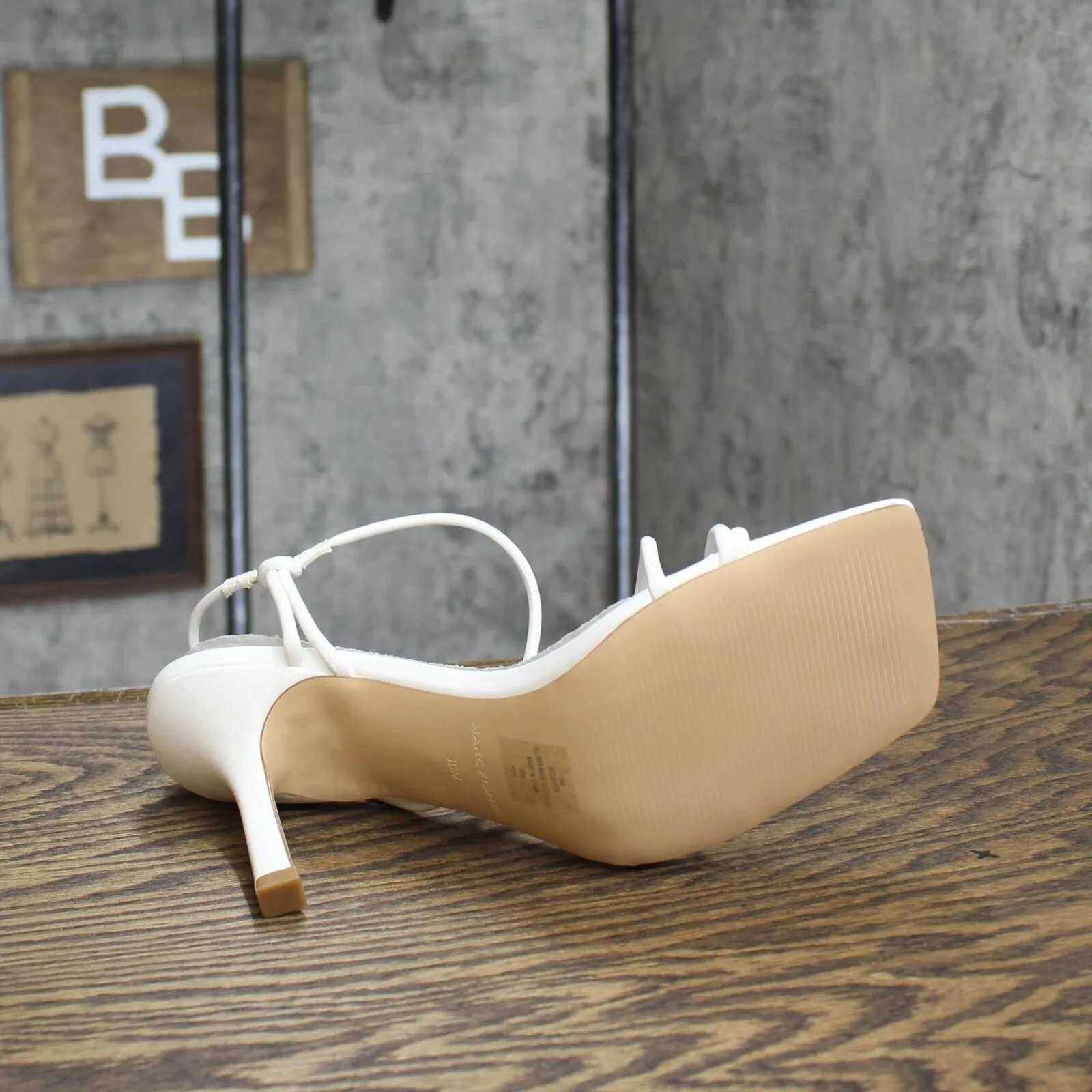 Marc Fisher  DARETA Heeled Sandal Amputee Replacement Left Shoe Only White 10M