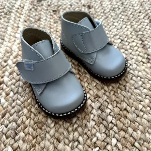 New In Caminito Boys Grey Leather Boots