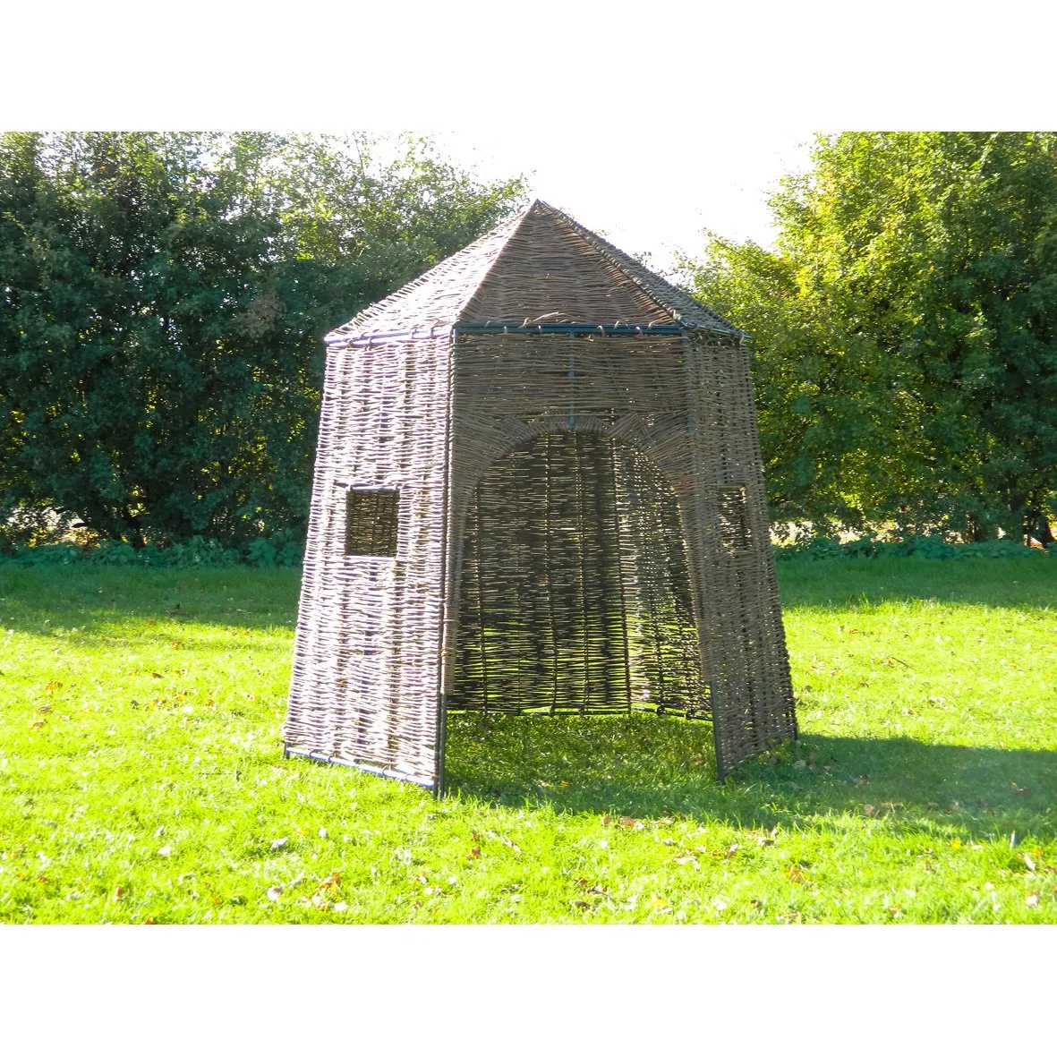 Wicker Den
